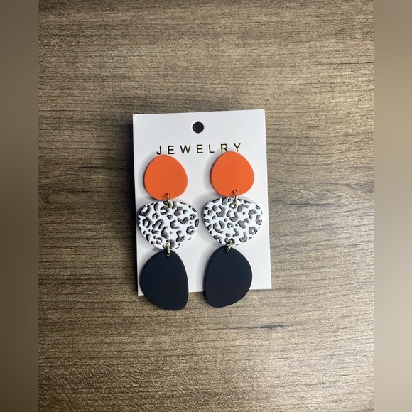 Geometric Leopard Print Earrings - Picture 1 of 2